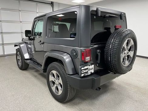 Used 2016 Jeep Wrangler Sahara w/ Connectivity Group AWD/4WD image 8