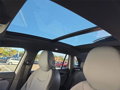 New 2026 Volkswagen Tiguan SE R-Line image 24