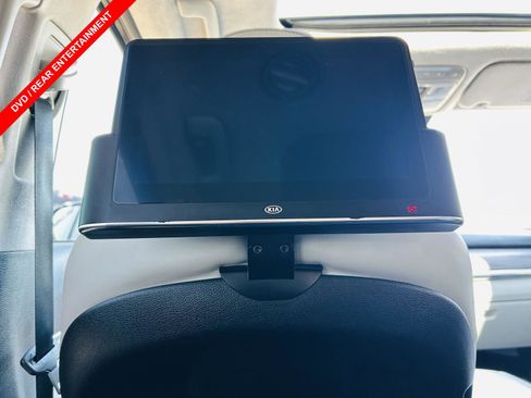 Used 2022 Kia Telluride SX w/ SX Prestige Package image 35