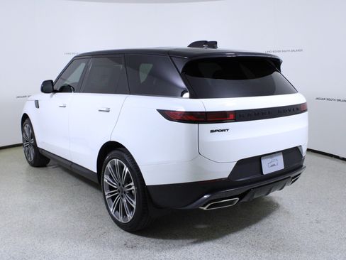 New 2026 Land Rover Range Rover Sport SE image 5