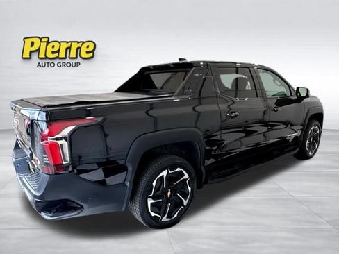 Used 2026 Chevrolet Silverado EV LT AWD/4WD image 6