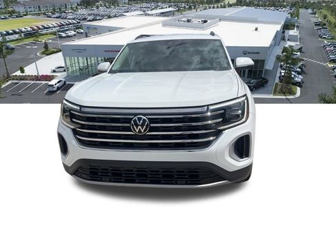 Used 2024 Volkswagen Atlas SE FWD image 4