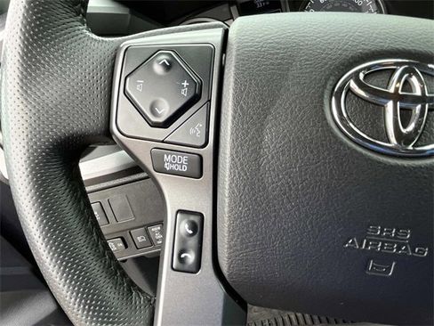 Used 2021 Toyota Tacoma TRD Off-Road image 29