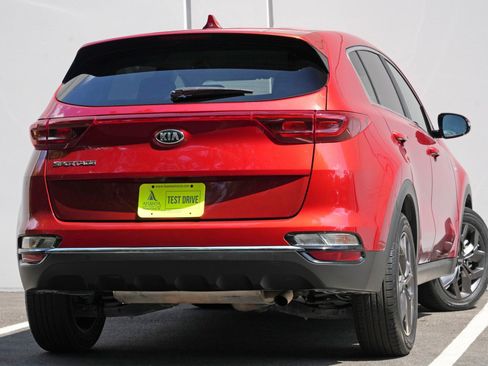 Used 2022 Kia Sportage LX w/ LX AWD Value Edition Package image 4