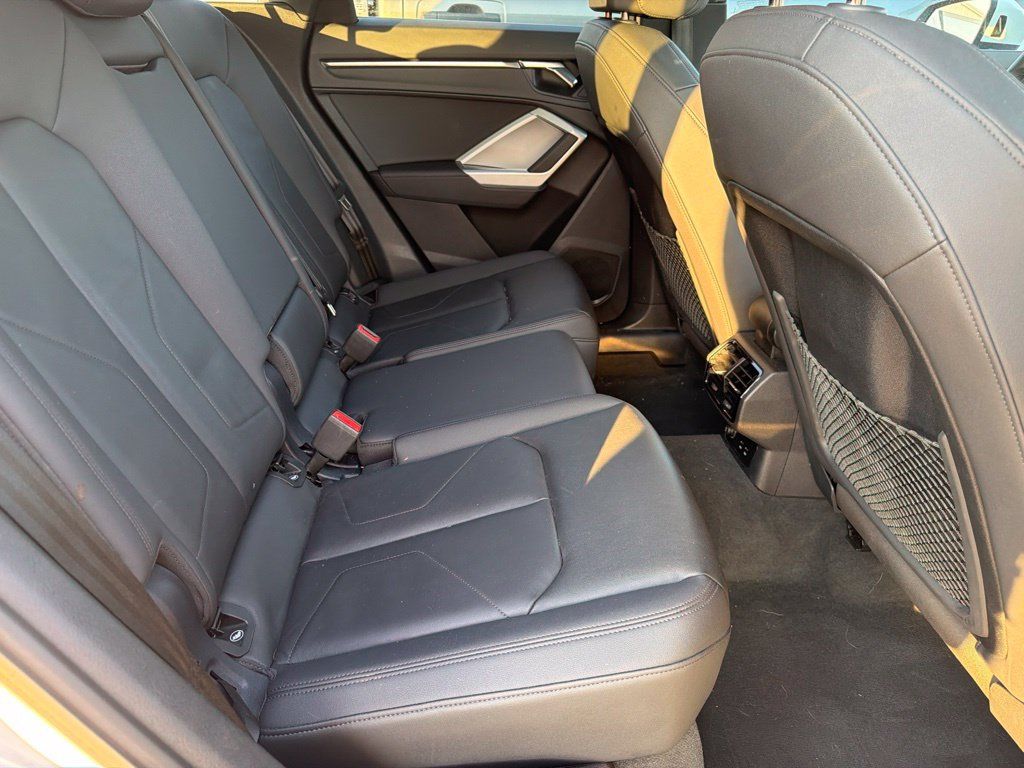 Used 2025 Audi Q3 2.0T Premium AWD/4WD image 13