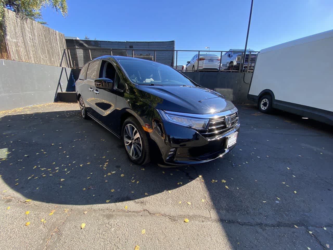 Used 2024 Honda Odyssey Touring image 8