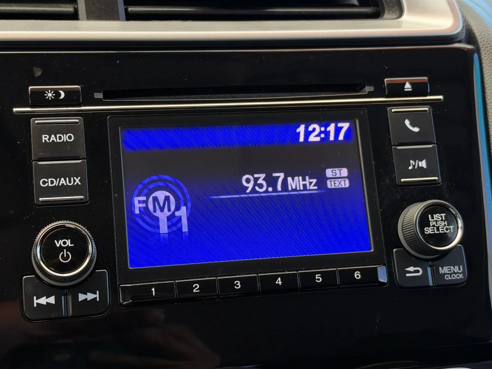 Used 2016 Honda Fit LX image 31