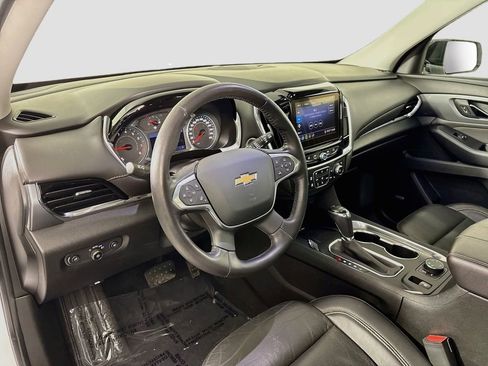 Certified 2020 Chevrolet Traverse Premier w/ Redline Edition AWD/4WD image 11