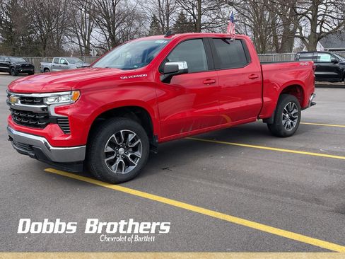 Used 2023 Chevrolet Silverado 1500 LT image 1