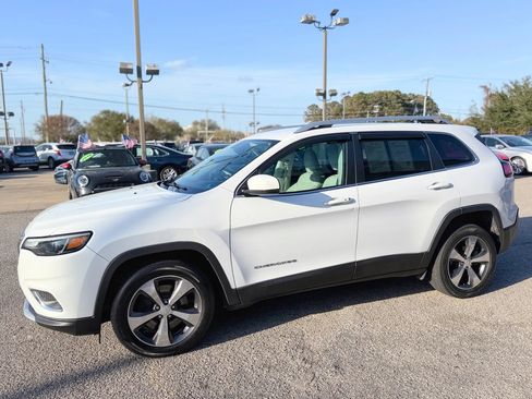 Used 2019 Jeep Cherokee Limited FWD image 45