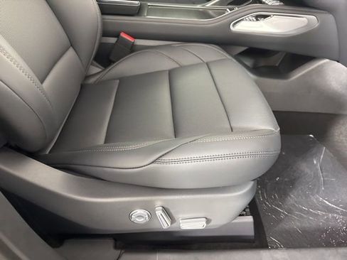 New 2026 Lincoln Nautilus Premier image 21