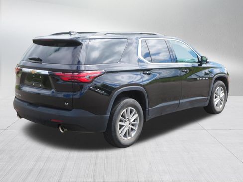 Used 2023 Chevrolet Traverse LT AWD/4WD image 7