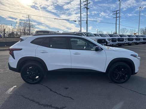 New 2026 Chevrolet Trax ACTIV w/ Sunroof Package image 6