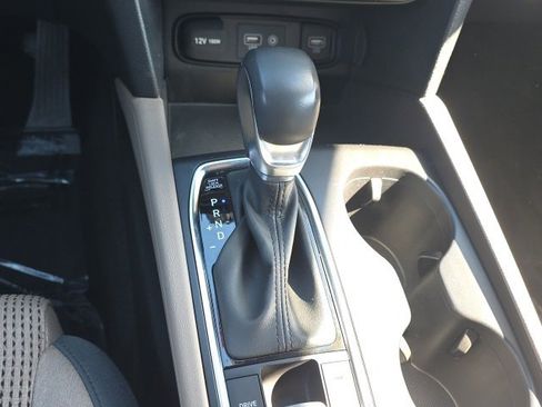 Used 2019 Hyundai Santa Fe SEL image 16