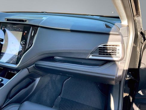 Used 2025 Subaru Legacy Limited image 15