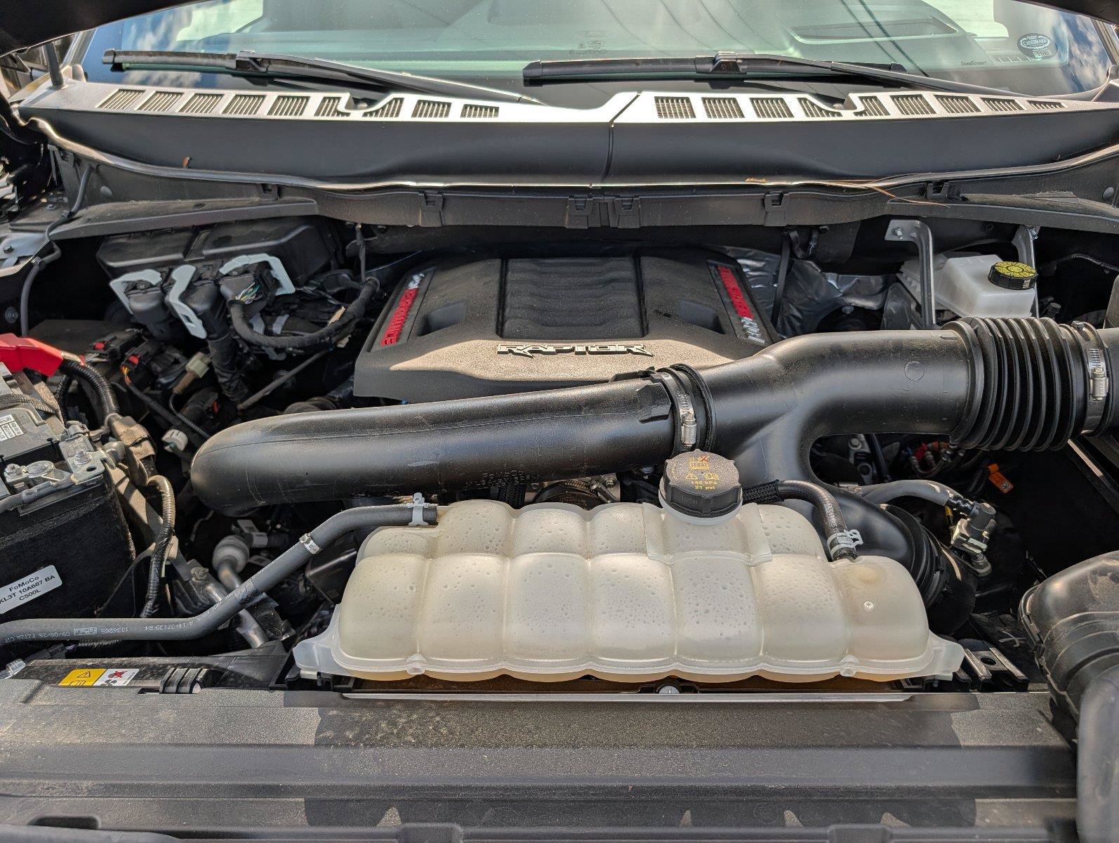 Used 2025 Ford F150 Raptor AWD/4WD image 40