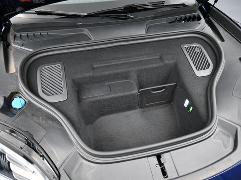 Certified 2024 Porsche Macan 4 Electric image 36