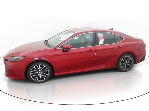 New 2026 Toyota Camry XLE FWD image 2