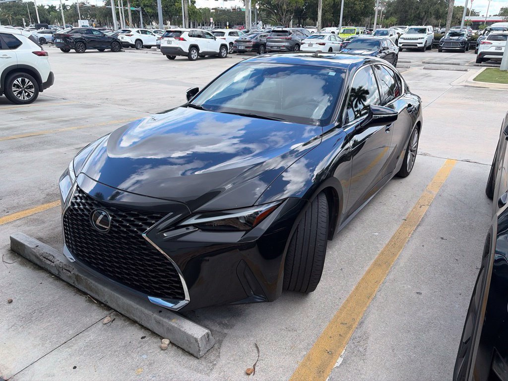 Used 2023 Lexus IS 300 w/ Premium Package RWD image 3