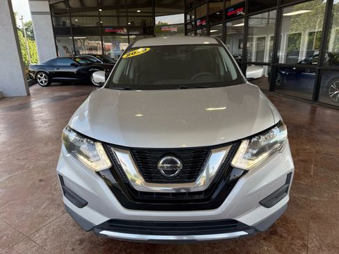 Used 2020 Nissan Rogue S image 2