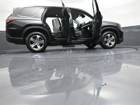 Certified 2023 Honda Pilot EX-L image 50