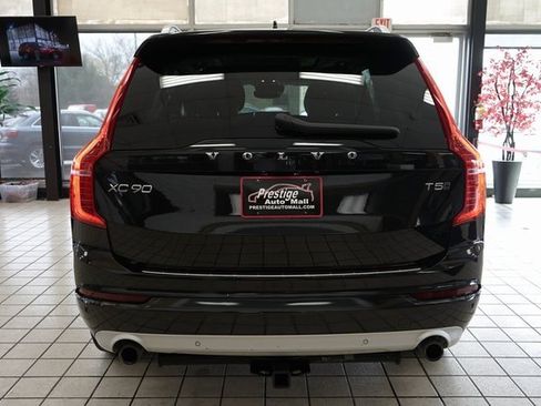 Used 2019 Volvo XC90 T5 Momentum w/ Protection Package image 17