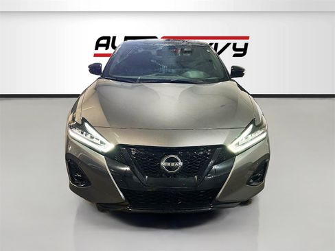 Used 2023 Nissan Maxima SR w/ Sport Mat Group image 2