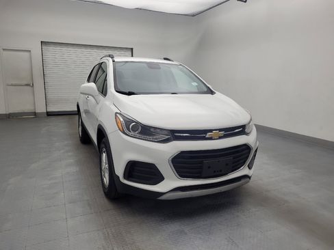 Used 2019 Chevrolet Trax LT w/ LT Convenience Package AWD/4WD image 14