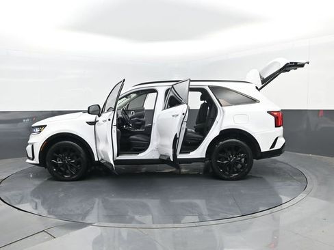 Used 2022 Kia Sorento SX AWD/4WD image 36