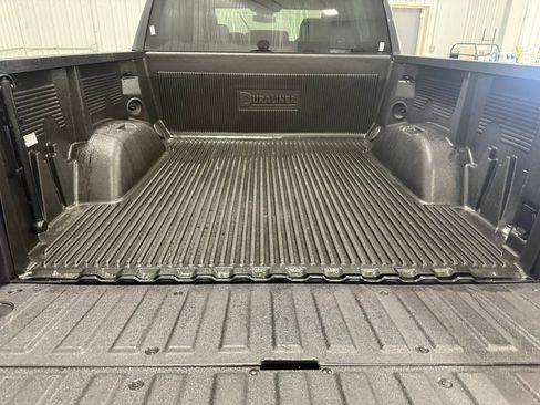Used 2025 GMC Sierra 1500 SLT AWD/4WD image 23