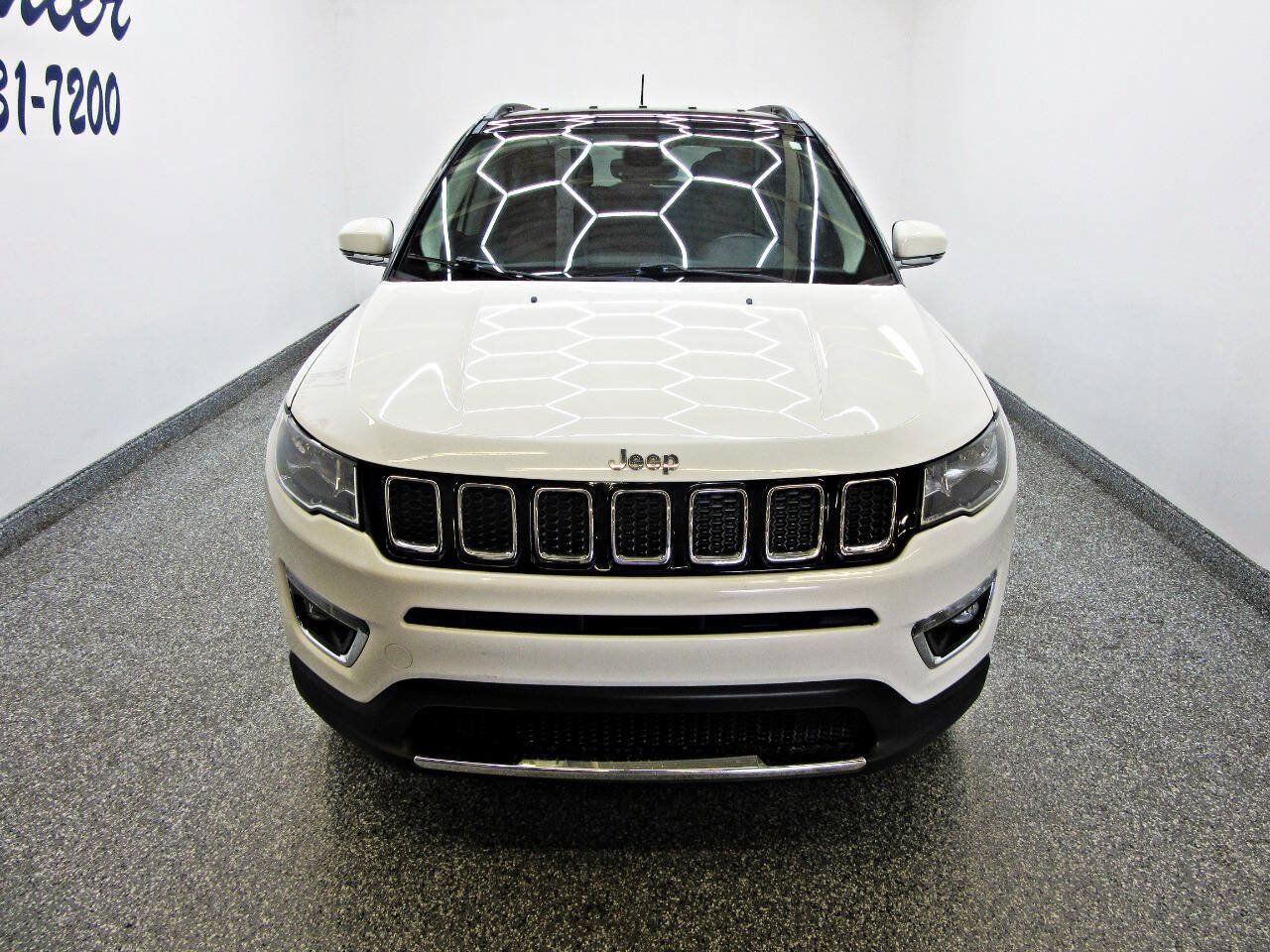 Used 2018 Jeep Compass Limited w/ Navigation Group AWD/4WD image 2