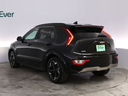 Used 2024 Kia Niro Wind w/ Wind Preserve Package FWD image 17