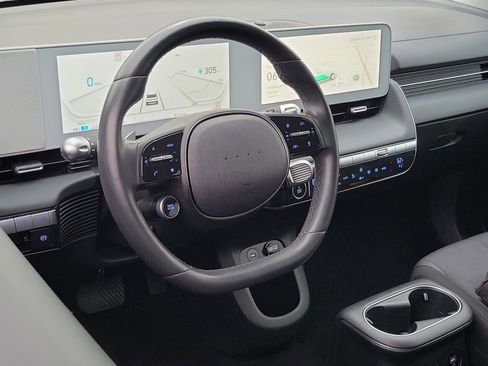 Certified 2024 Hyundai Ioniq 5 SEL RWD image 9