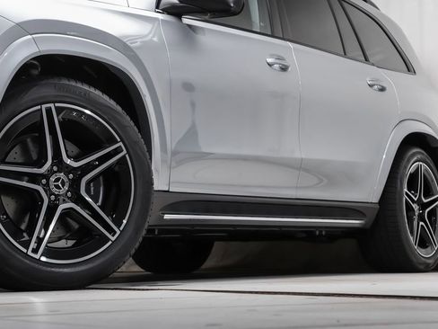New 2026 Mercedes-Benz GLS 450 4MATIC image 21
