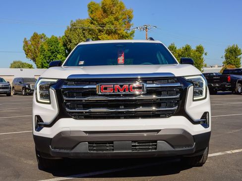 New 2026 GMC Terrain Elevation w/ Elevation Premium Package AWD/4WD image 4