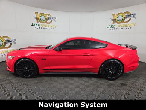 Used 2016 Ford Mustang GT Premium image 4