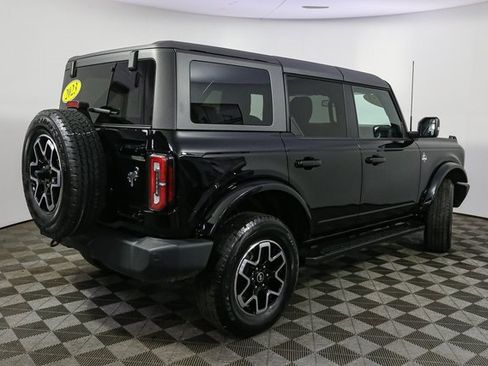 Used 2023 Ford Bronco Outer Banks image 11