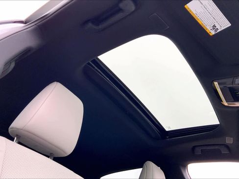 Used 2025 Lexus RX 350 Premium image 13