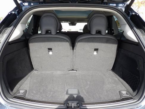 New 2025 Volvo EX90 Ultra image 15