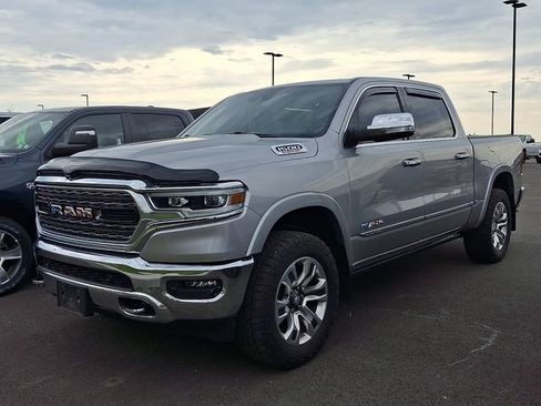 Used 2022 RAM 1500 Limited AWD/4WD image 3
