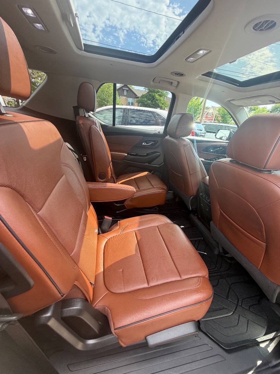 Used 2019 Chevrolet Traverse High Country w/ LPO, Floor Liner Package AWD/4WD image 39