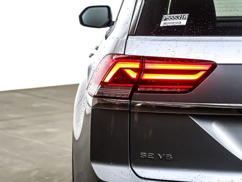 Used 2021 Volkswagen Atlas Cross Sport SE w/ V6 Towing Package image 15