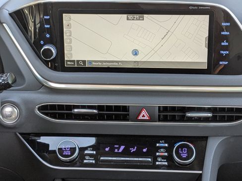 Certified 2023 Hyundai Sonata SEL w/ Convenience Package image 18