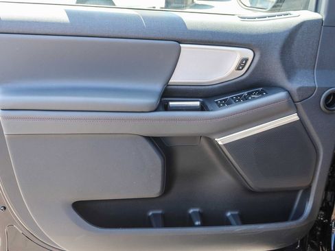 New 2025 Ford Expedition Active image 22