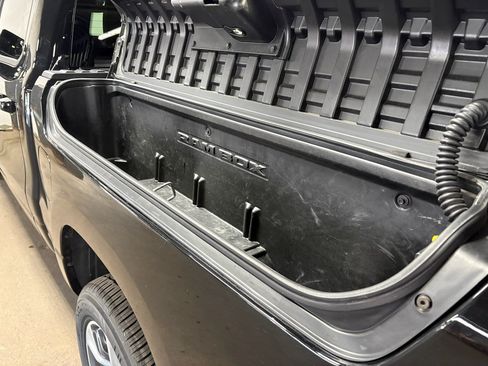 Used 2023 RAM 1500 Laramie AWD/4WD image 9