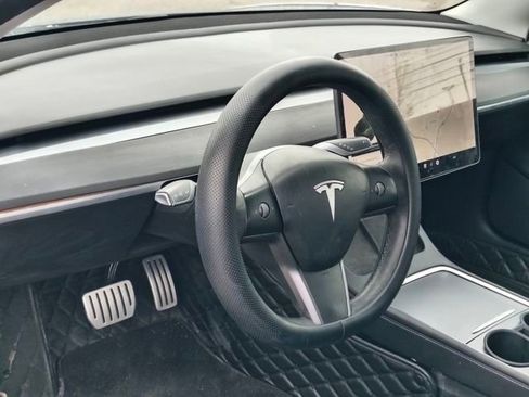 Used 2021 Tesla Model 3 Performance image 14