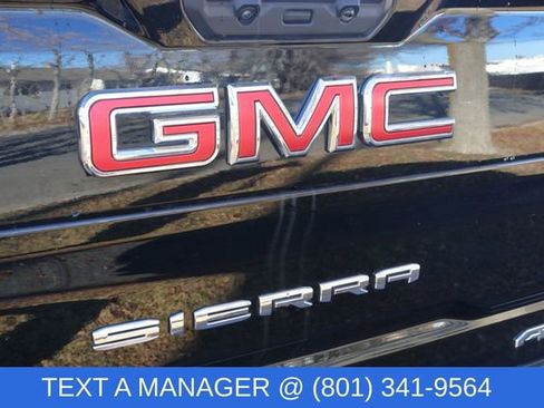 Used 2024 GMC Sierra 2500 AT4X image 7