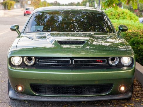 Used 2021 Dodge Challenger R/T w/ Plus Package image 3