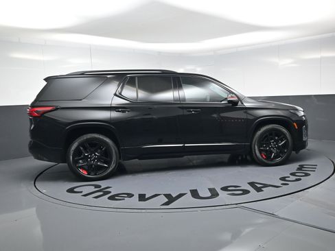 Certified 2023 Chevrolet Traverse Premier w/ Redline Edition image 10