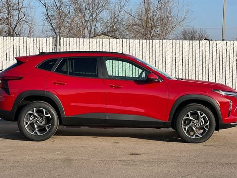 New 2026 Chevrolet Trax LT w/ Driver Confidence Package image 3
